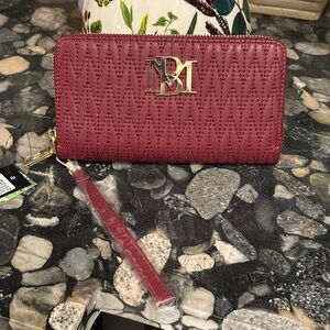 BADGLEY MISCHKA women’s LONG WALLET WITH PHONE POCKET AND WRISTLET